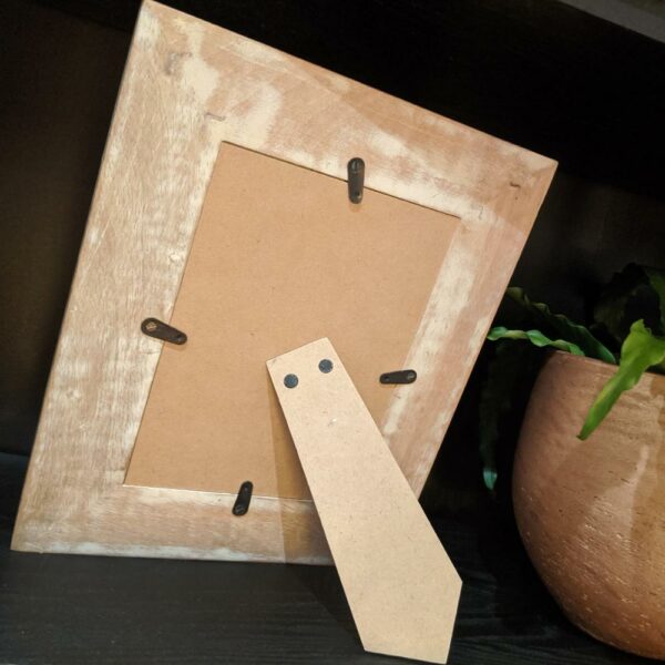 Rear of 4 x 6 photo frame with honeycomb and bees design.